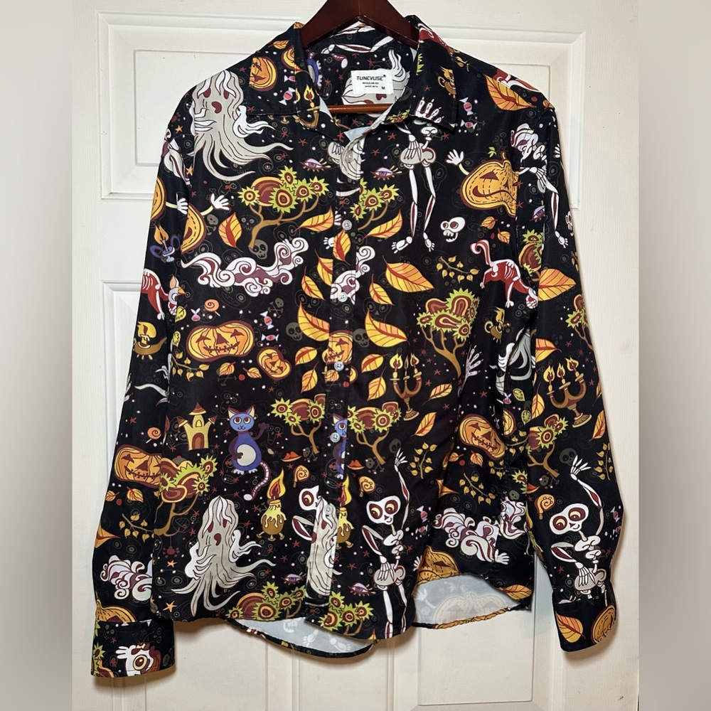 TUNEVUSE Men’s Halloween Print Long Sleeve‎ Button Down Shirt Size Medium.